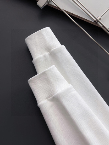 ディオール「Dior」エッセンシャルス ウェア フードなしスウェットシャツ