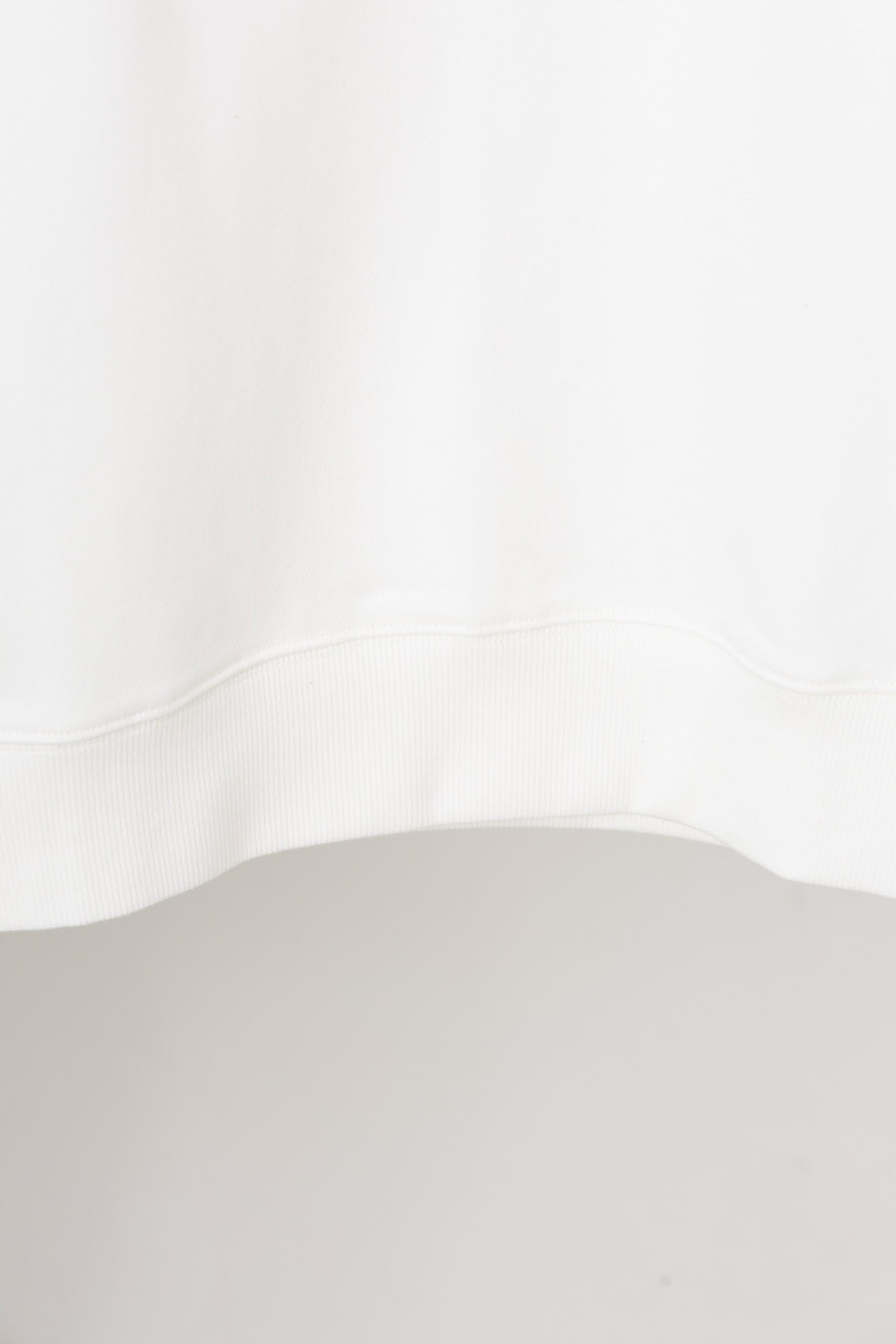 ディオール「Dior」シグネチャー シルバー エンブレム スウェットシャツ