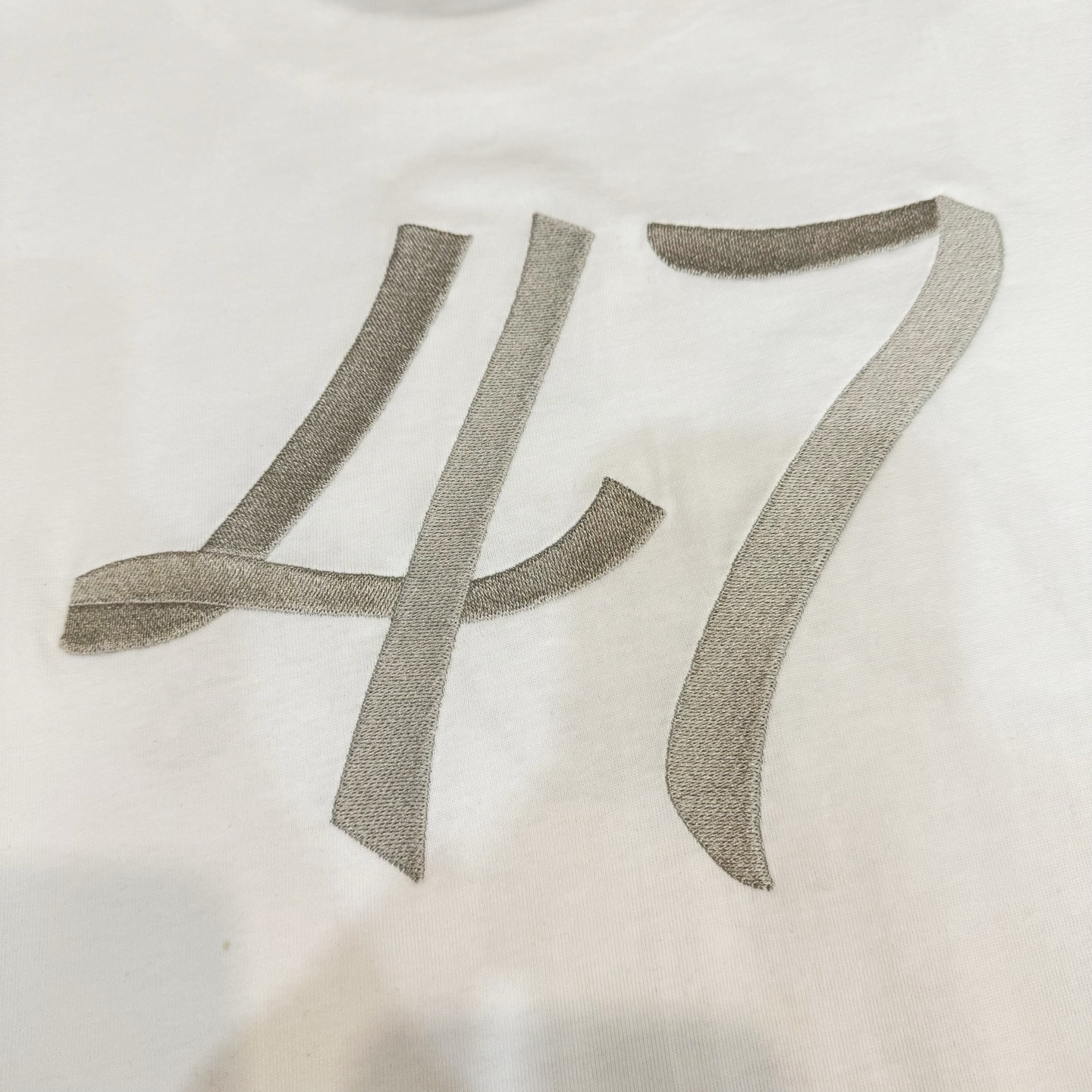 ディオール「Dior」リボン & 47 ロゴ 刺繍 ロング Tシャツ