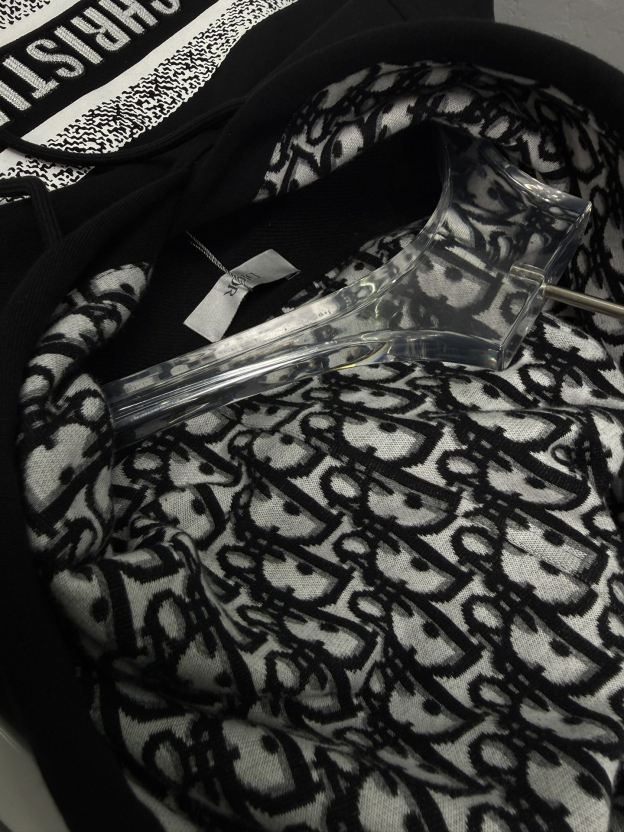 ディオール「Dior」CD ICON フーディ