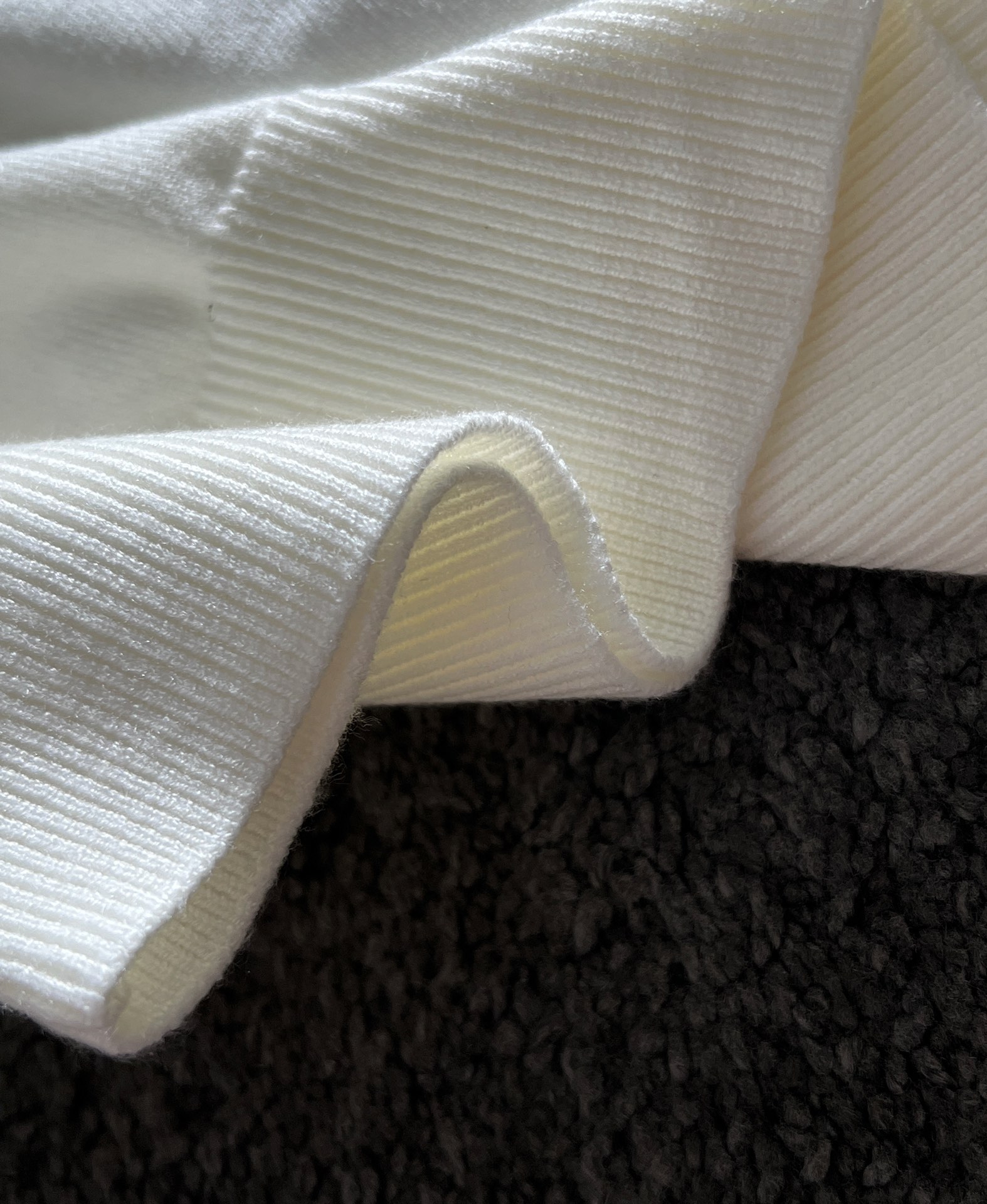 ディオール「Dior」新作 プルオーバーフーディ