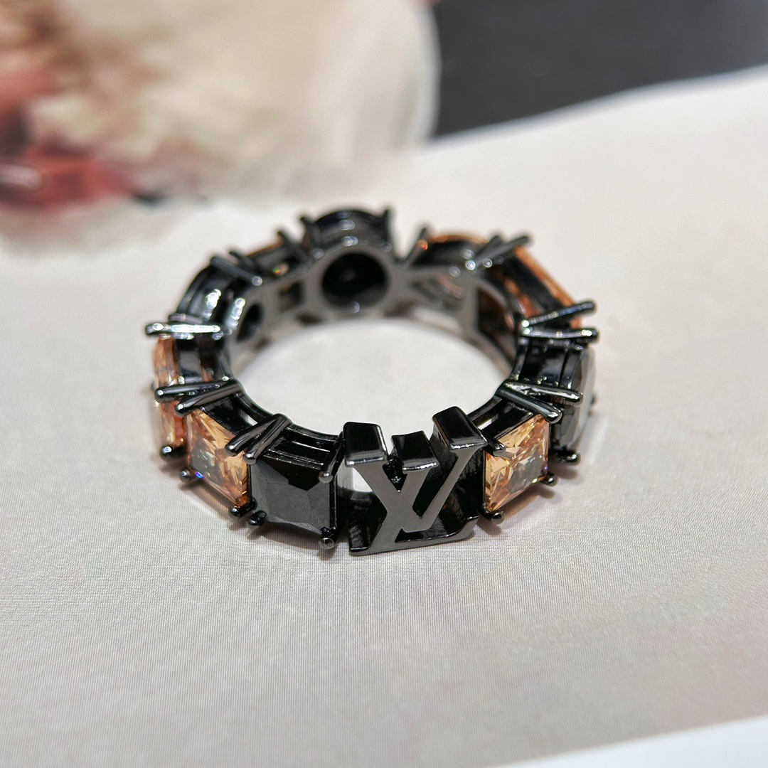 ルイ・ヴィトン「Louis Vuitton」Light リング