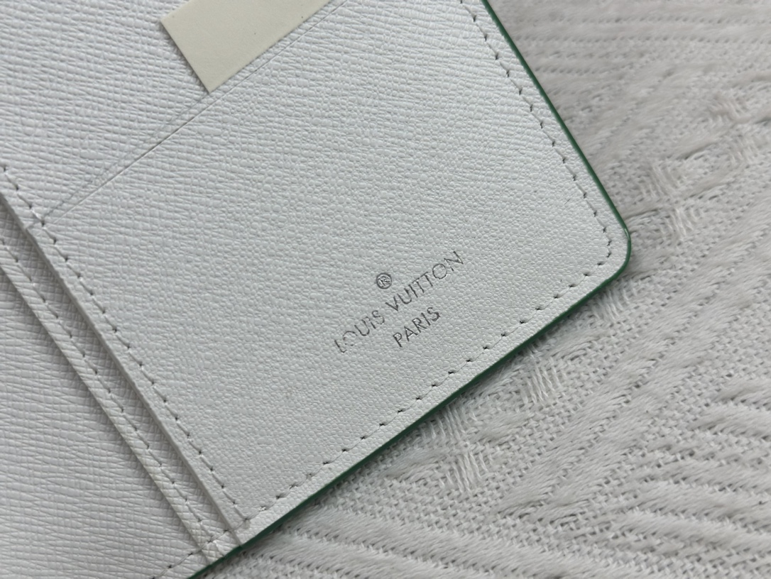 ルイ・ヴィトン「Louis Vuitton」LV エブリデイのポルトフォイユ･ブラザ