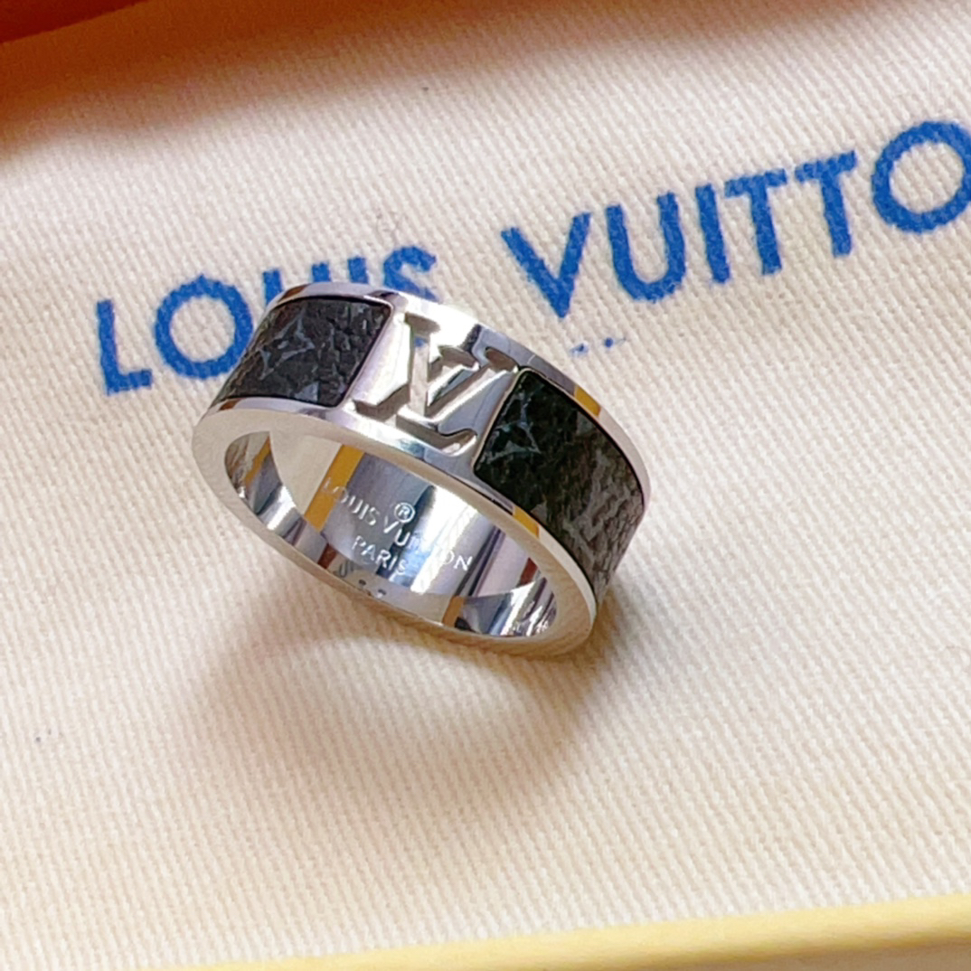 ルイ・ヴィトン「Louis Vuitton」Epi リング