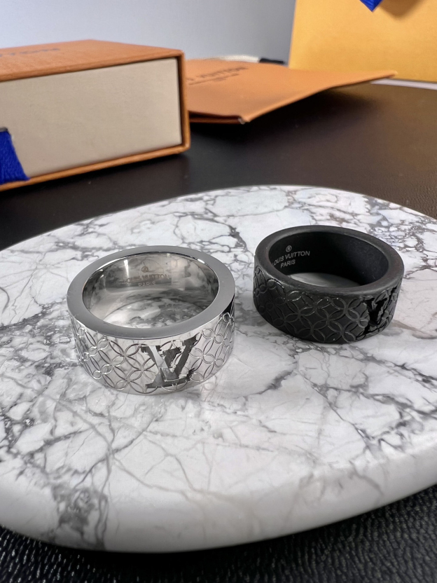 ルイ・ヴィトン「Louis Vuitton」Mosaic Thin リング