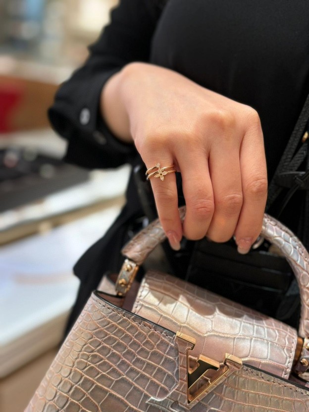 ルイ・ヴィトン「Louis Vuitton」Star Blossom リング