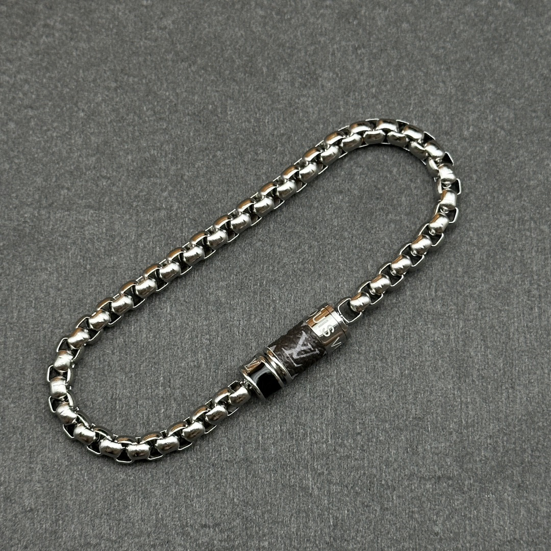 ルイ・ヴィトン「Louis Vuitton」Le Voyage des Lumières シルバー チャーム ブレスレット