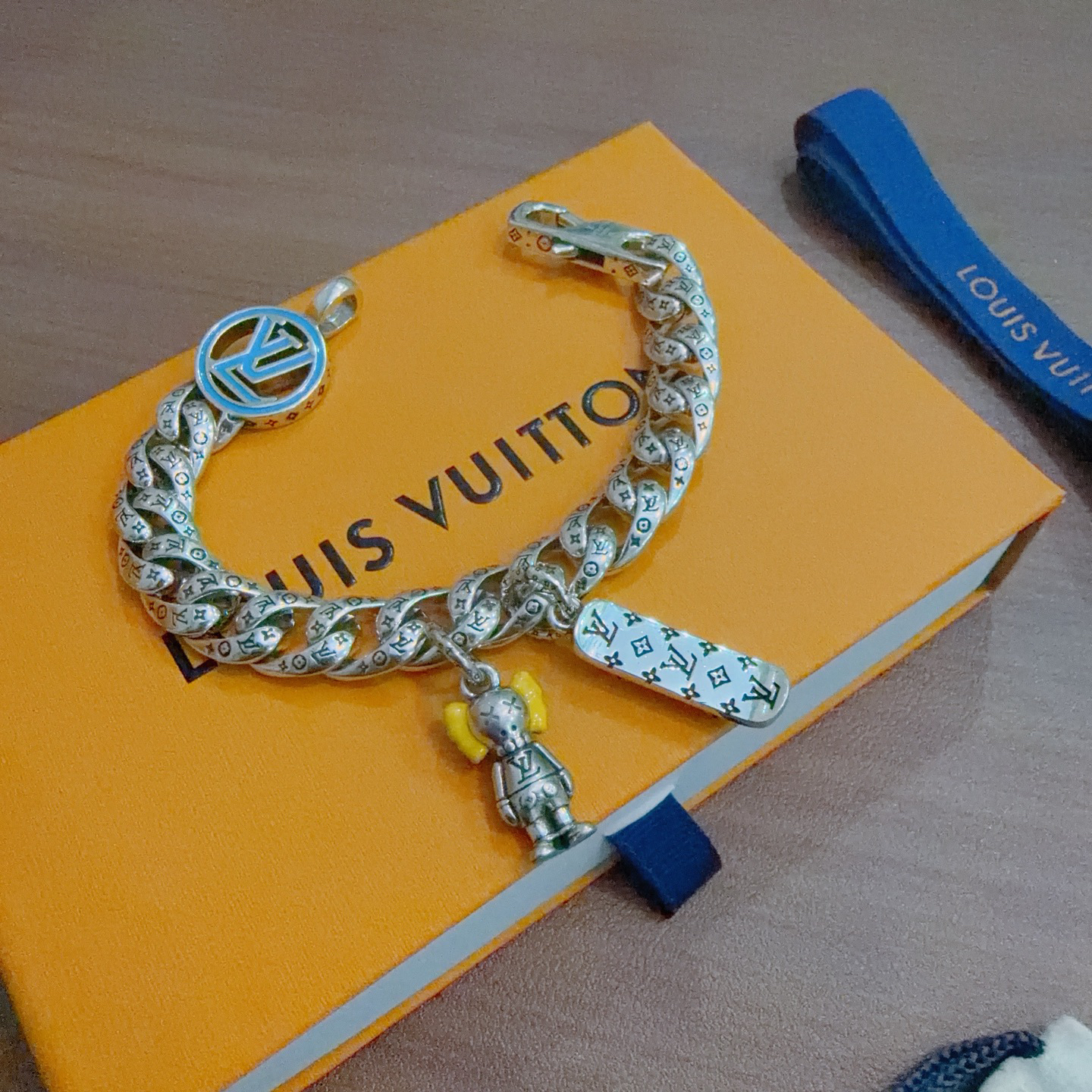 ルイ・ヴィトン「Louis Vuitton」ヴィンテージシルバースタイル ブレスレット