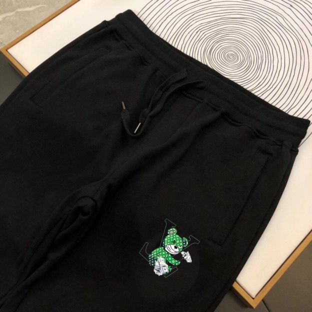 ルイ・ヴィトン「Louis Vuitton」2025秋冬 メンズ スポーツウェア セットアップ