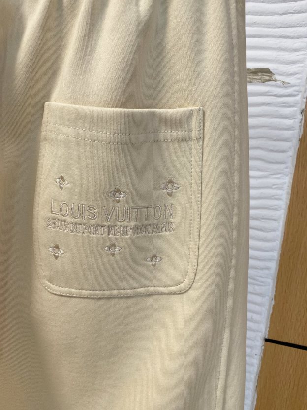 ルイ・ヴィトン「Louis Vuitton」2025秋冬 メンズ スポーツウェア セットアップ