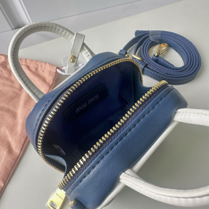 ミュウミュウ「Miu Miu」Beau Series Mini Briefcase