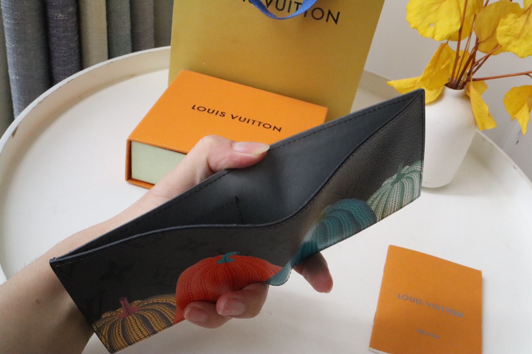 ルイ・ヴィトン「Louis Vuitton」LV x YK ポルトフォイユ･マルコ