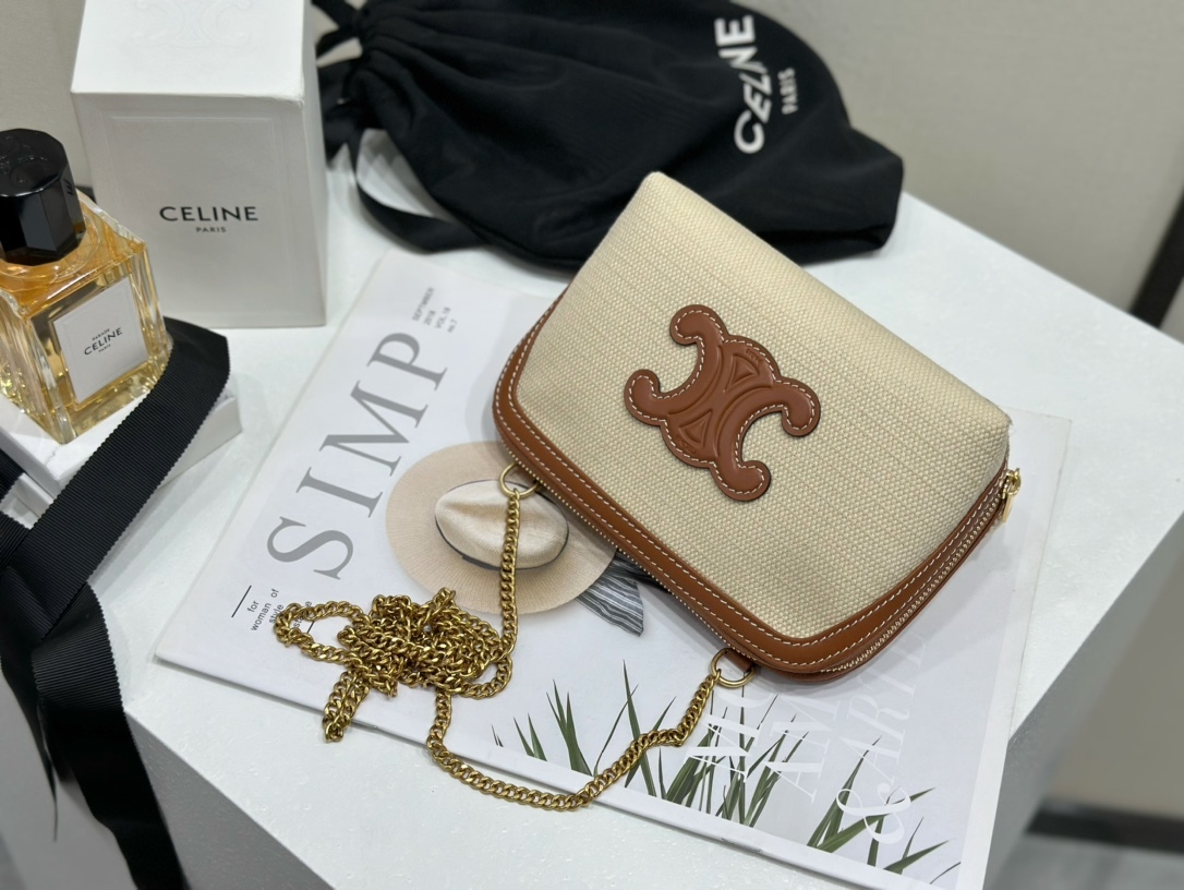 セリーヌ「Celine」Triomphe キャンバス＆レザー チェーンチェーンバッグ