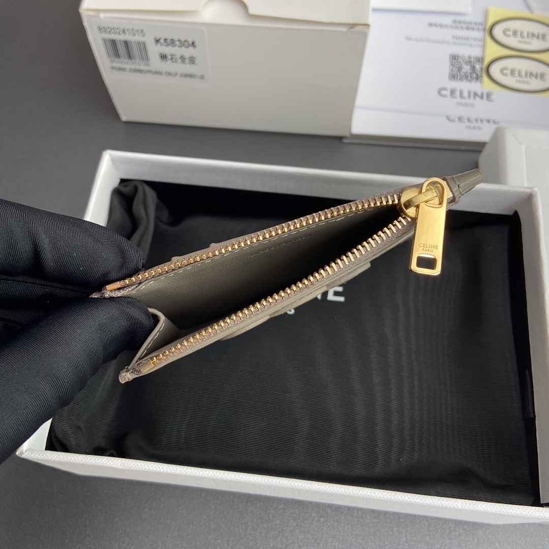 セリーヌ「Celine」トリオンフレザーカードホルダー