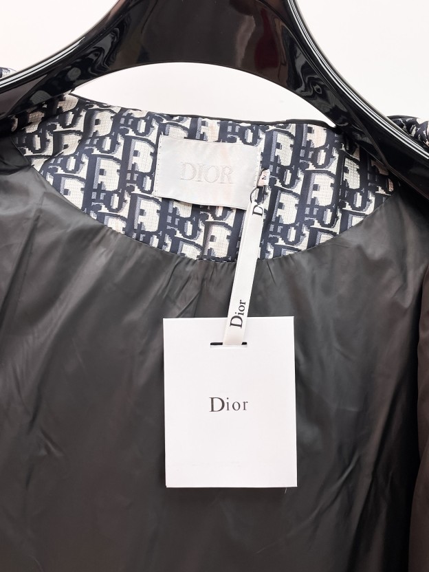 ディオール「Dior」ダウンジャケット