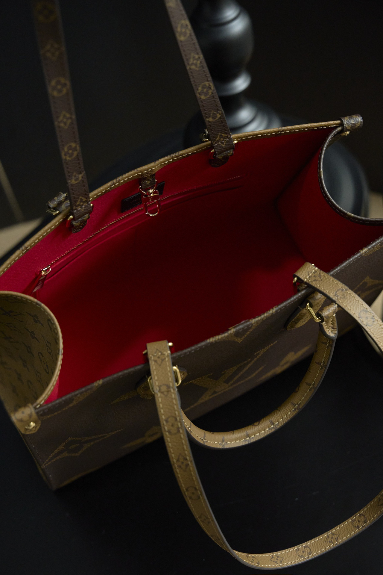 ]ルイ・ヴィトン「Louis Vuitton」オン・ザ・ゴー MM モノグラムリバース ショルダーバッグ