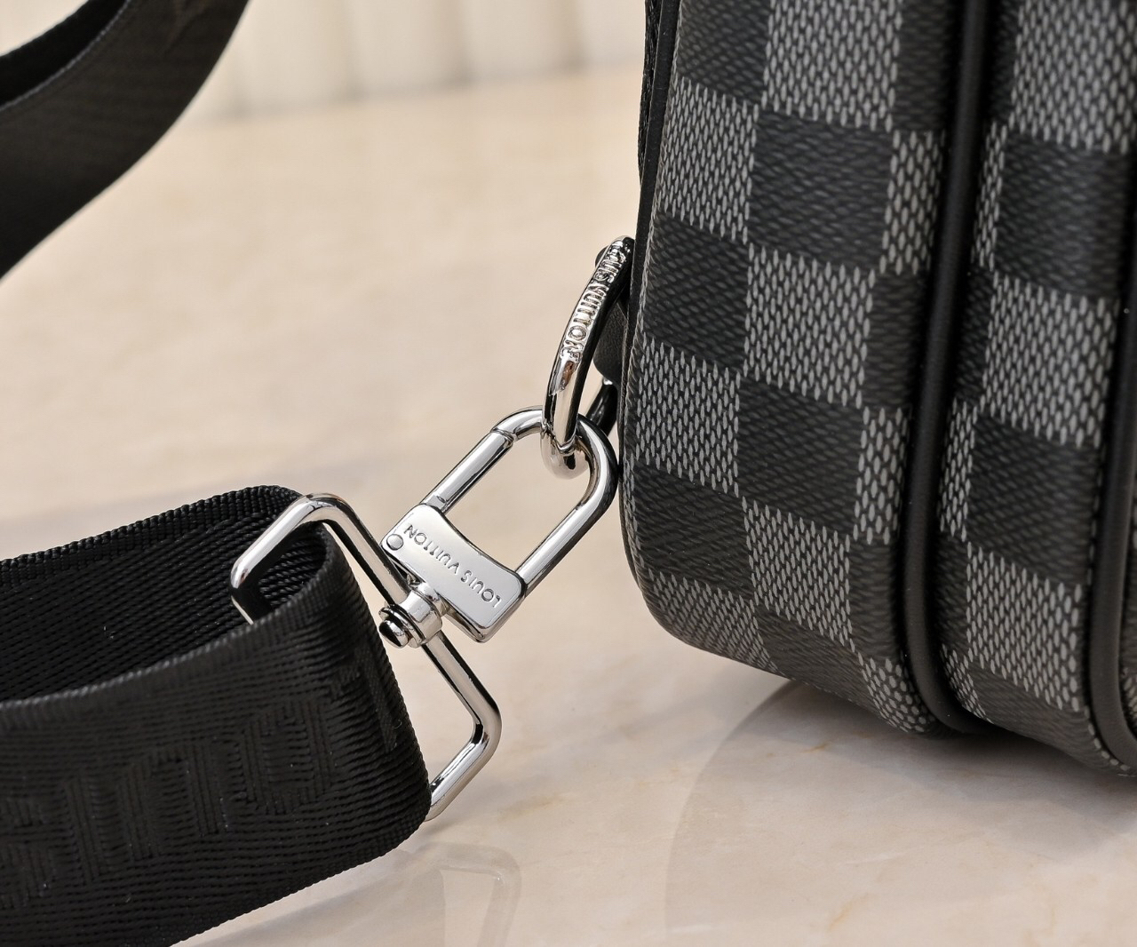 ルイ・ヴィトン「Louis Vuitton」メンズ ウエストバッグ