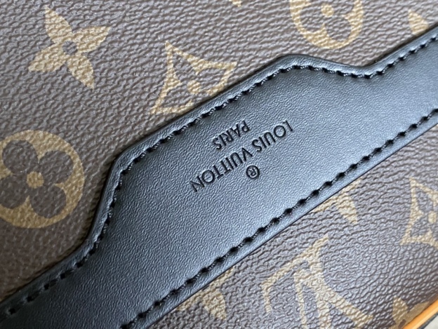 ルイ・ヴィトン「Louis Vuitton」新作 Trio メッセンジャーバッグ