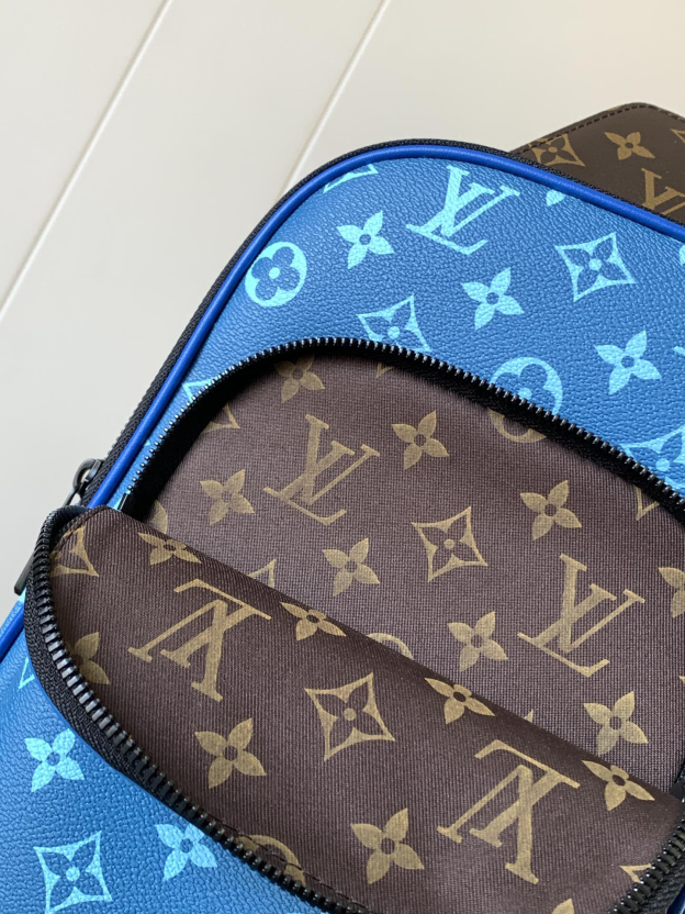 ルイ・ヴィトン「Louis Vuitton」Avenue ショルダーバッグ＆クロスボディバッグ