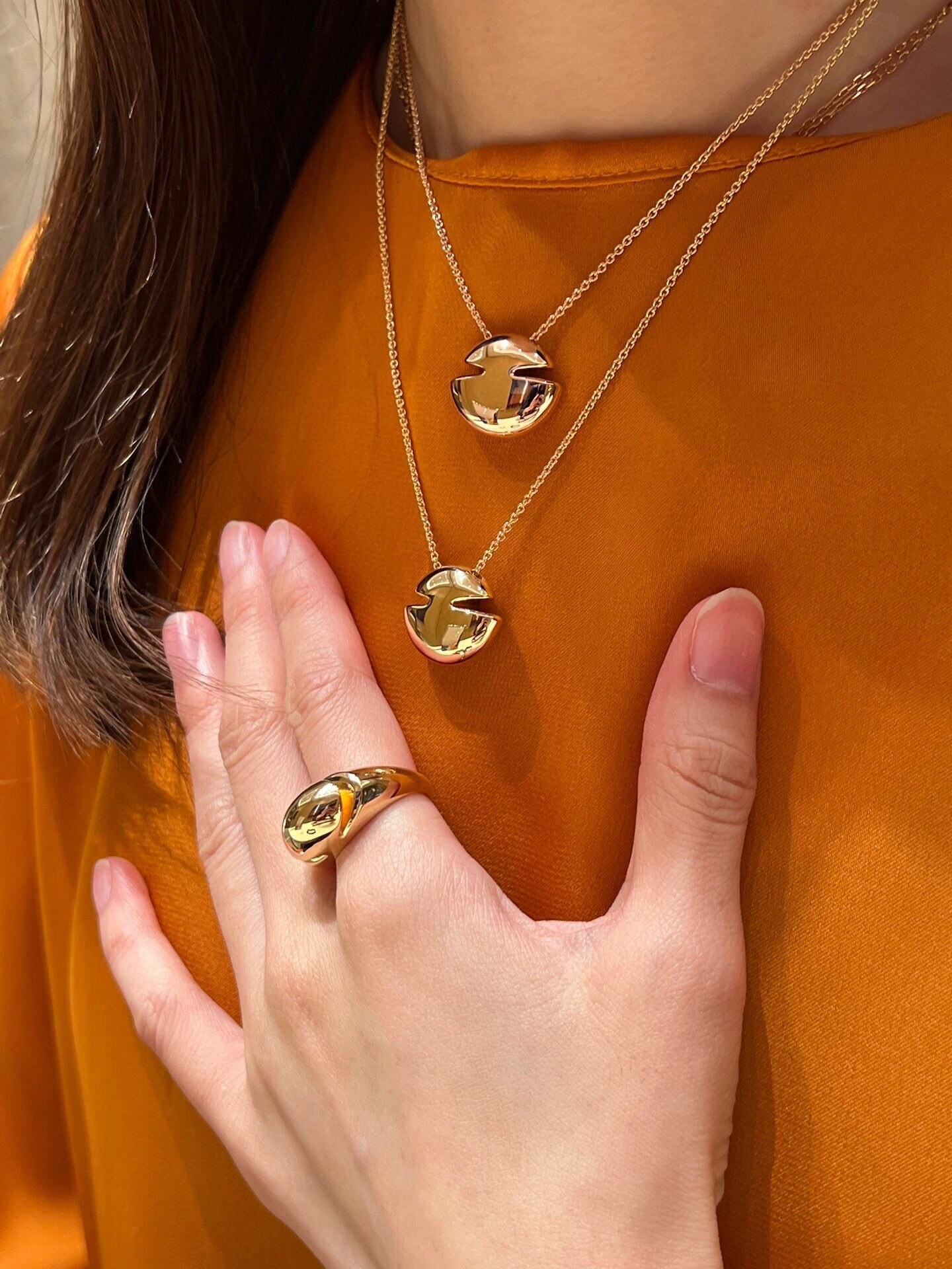 ブルガリ「Bvlgari」エレガントなリングコレクション