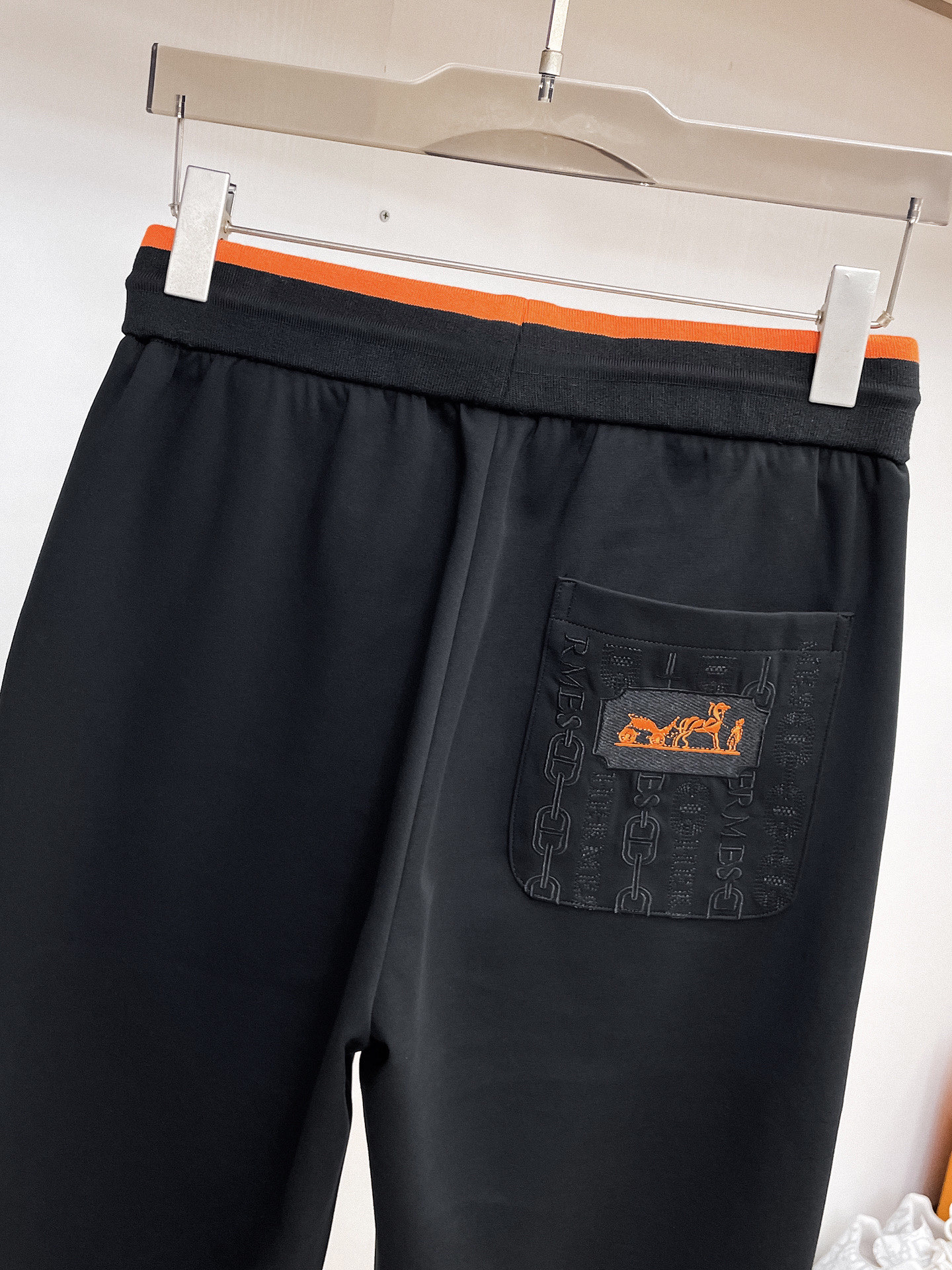 エルメス「Hermès」ロゴ リラックススーツ