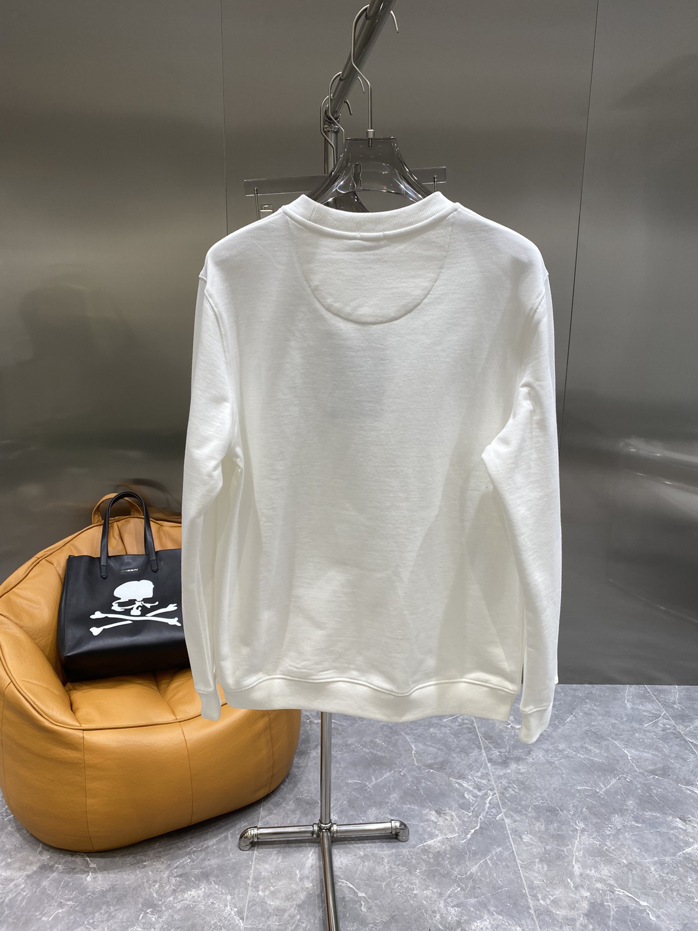 エルメス「Hermès」ロゴプリント スウェットパーカー