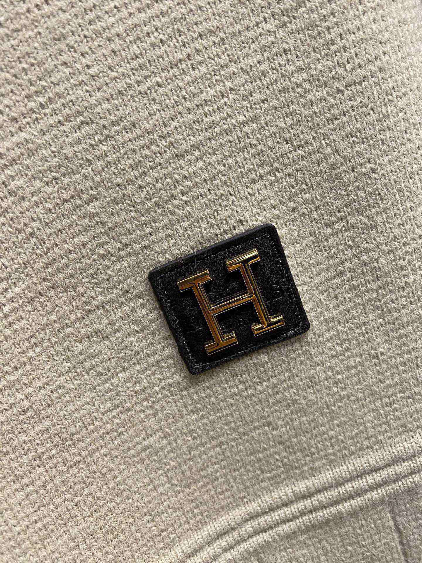 エルメス「Hermès」長袖カーディガン