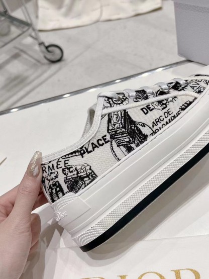ディオール「Dior」ラディクット スニーカー