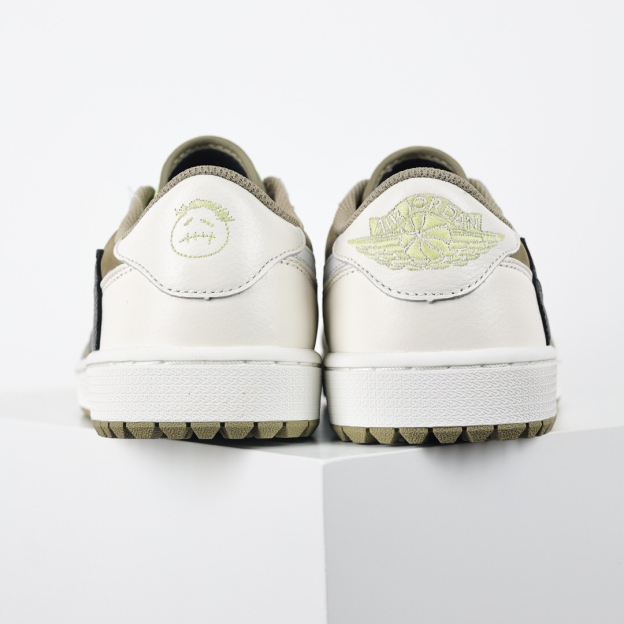 ナイキ「Nike」Air Jordan 1 Low x Travis Scott「Olive」