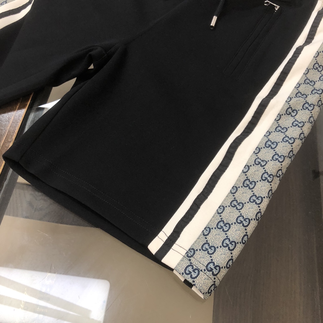 グッチ「Gucci」コットンショーツ / ロゴショーツ