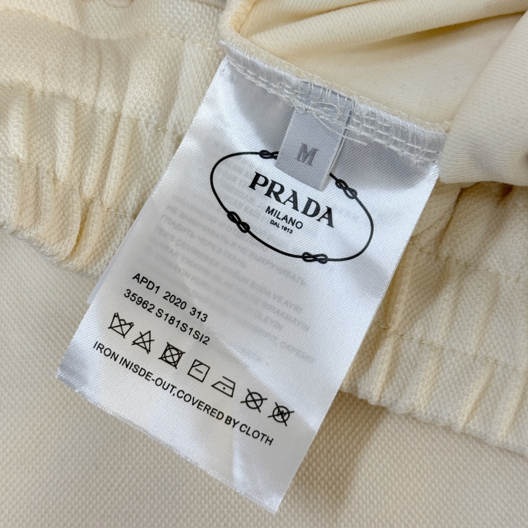 プラダ「Prada」コットンショーツ / ロゴショーツ