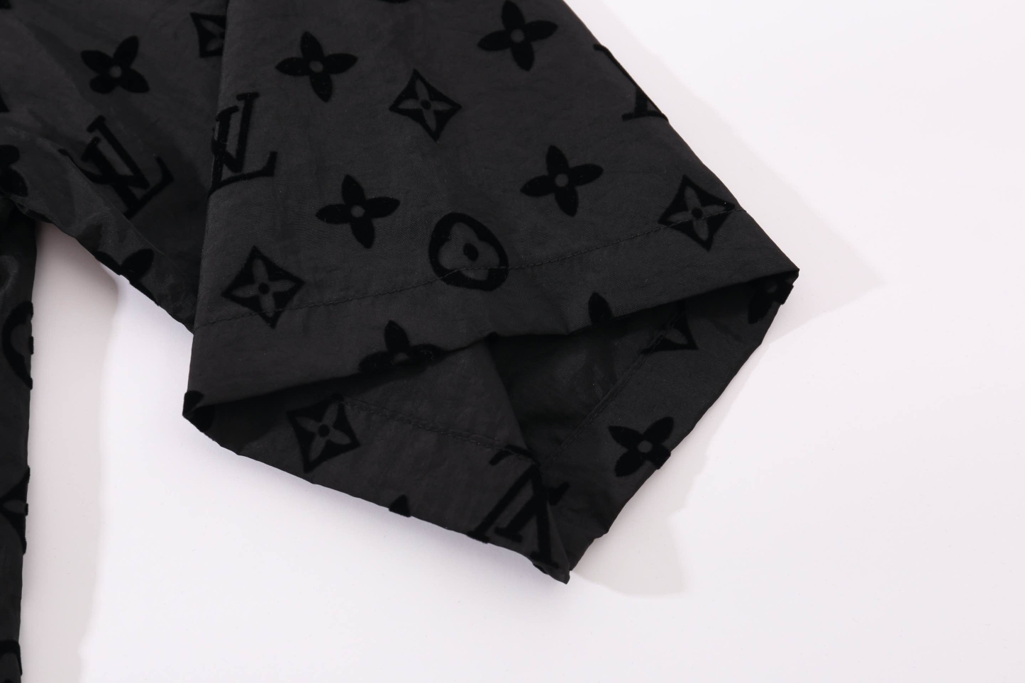 ルイ・ヴィトン「Louis Vuitton」ルイ・ヴィトン モノグラム・フロッキー シャツ / ロングスリーブシャツ