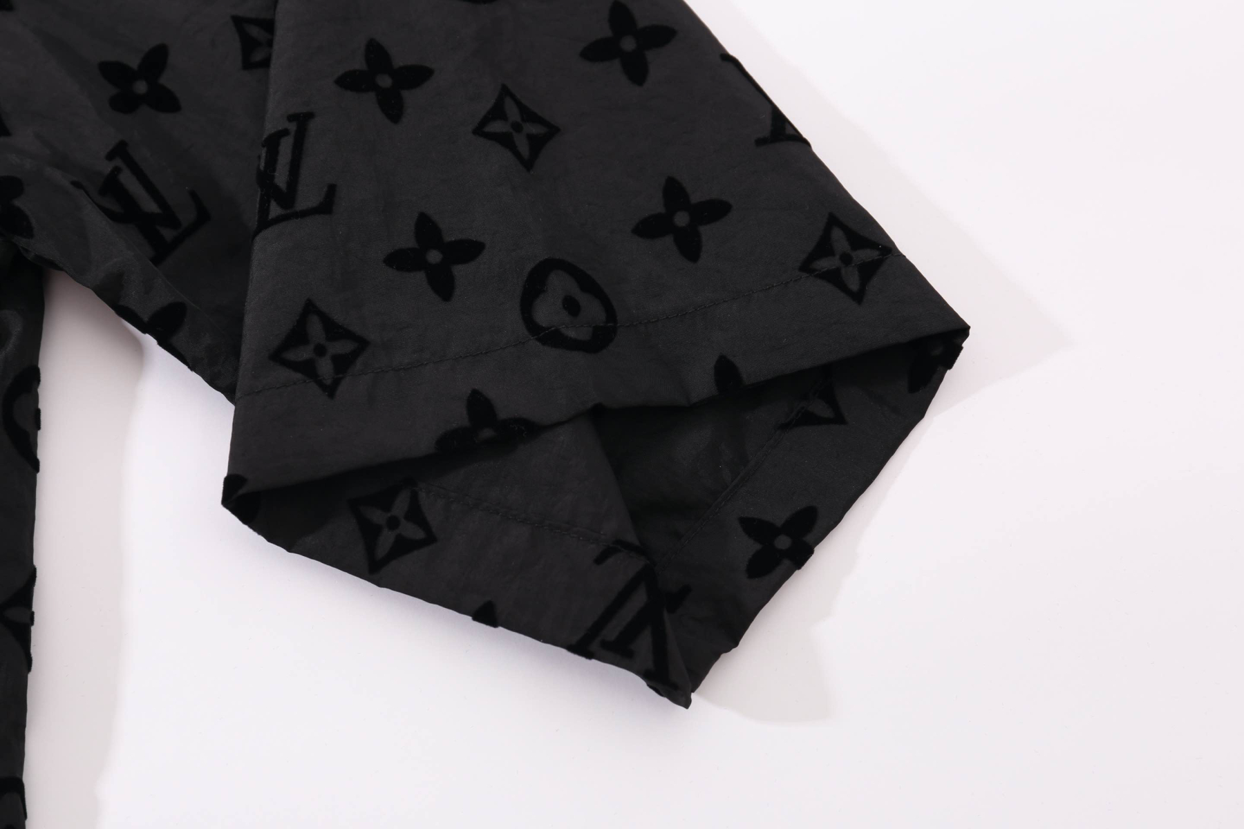 ルイ・ヴィトン「Louis Vuitton」ルイ・ヴィトン モノグラム・フロッキー シャツ / ロングスリーブシャツ