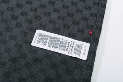 グッチ「Gucci」グッチ オールオーバーロゴ ショートスリーブシャツ / デニムシャツ