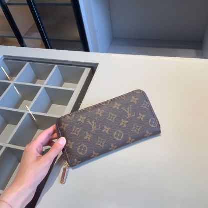 ルイ・ヴィトン「Louis Vuitton」ルイ・ヴィトン マルチポシェット アクセサリーズ 3点セット / ショルダーバッグ