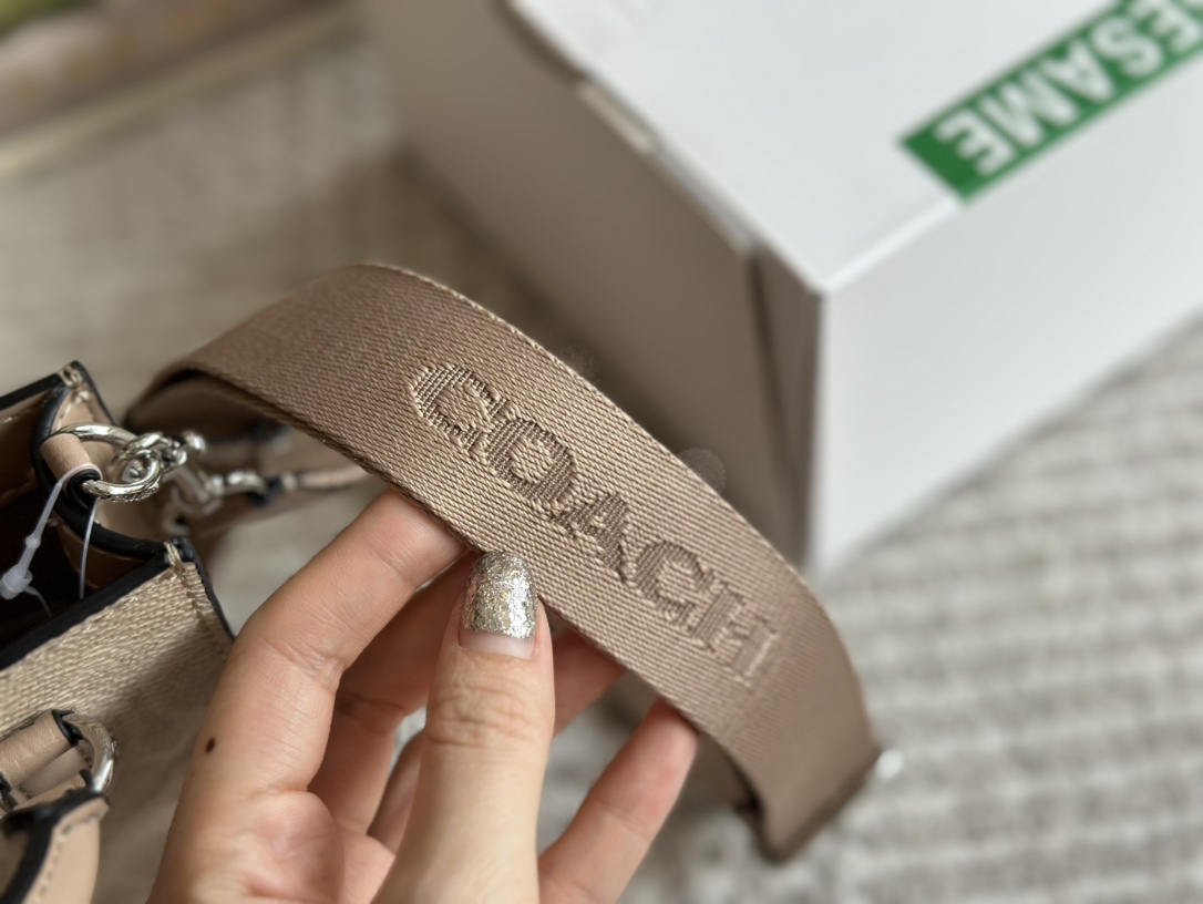 コーチ「Coach」Cally 琴譜包 ショルダーバッグ