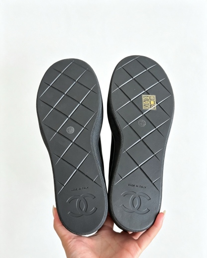 シャネル「Chanel」シャネル スニーカーブーツ / ショートブーツ