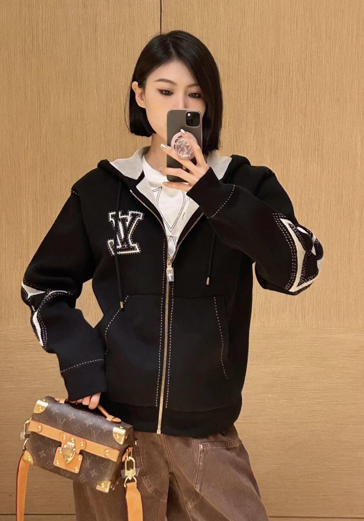ルイ・ヴィトン「Louis Vuitton」ルイ・ヴィトン モノグラム・フロッキー ジップアップパーカー / アウター