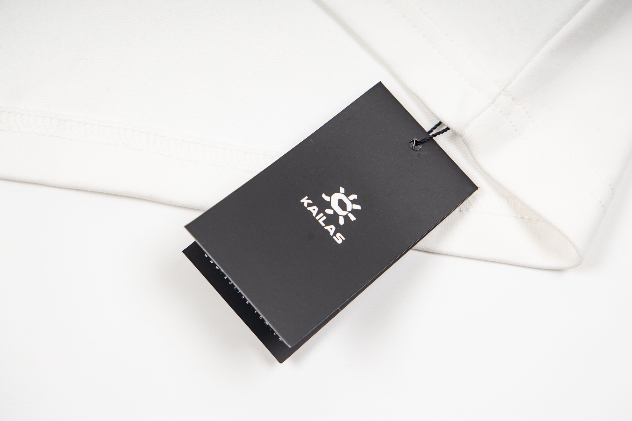 カイラス クルーネック ロゴTシャツ / 半袖Tシャツ