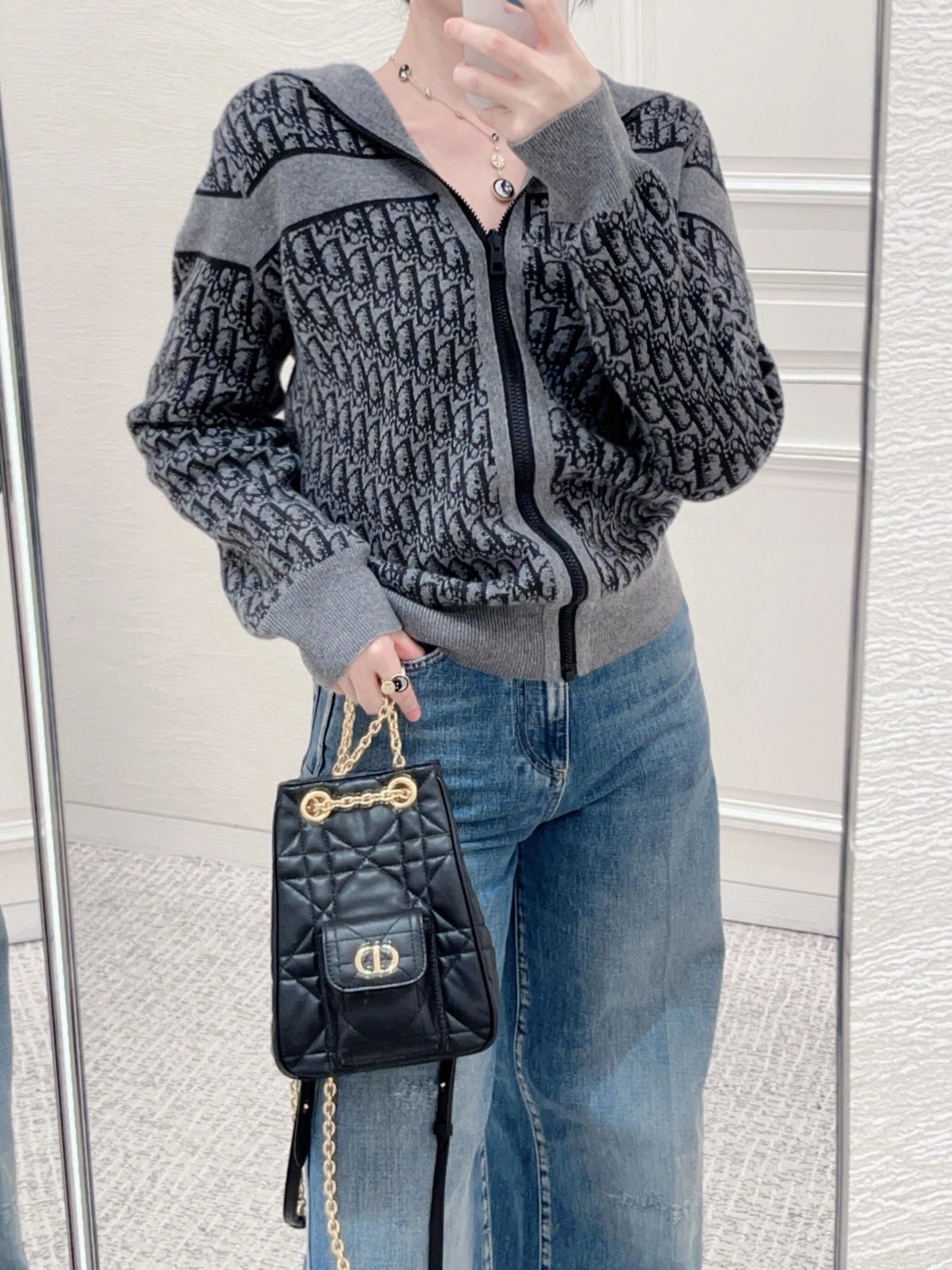 ディオール「Dior」ディオール オブリーク リバーシブル フーデッド カーディガン / ニットアウター