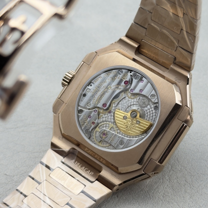 Patek Philippe パテック・フィリップ キュビトゥス スタイル グランドデイト・ムーンフェイズ / カスタムウォッチ