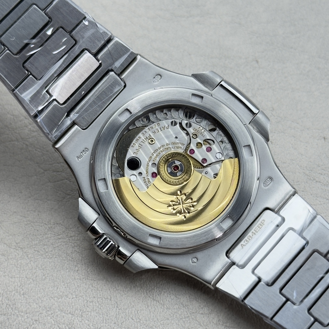 Patek Philippe ノーチラス 5711 スタイル ウルトラスリム アップグレード版 / カスタムウォッチ