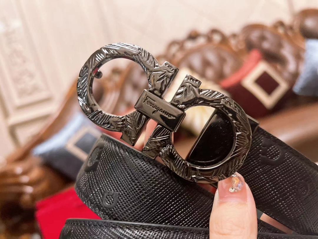 フェラガモ「Ferragamo」リバーシブルベルト