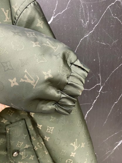 ルイ・ヴィトン「Louis Vuitton」ルイ・ヴィトン モノグラム トーンオントーン フーデッド ジャケット / アウター
