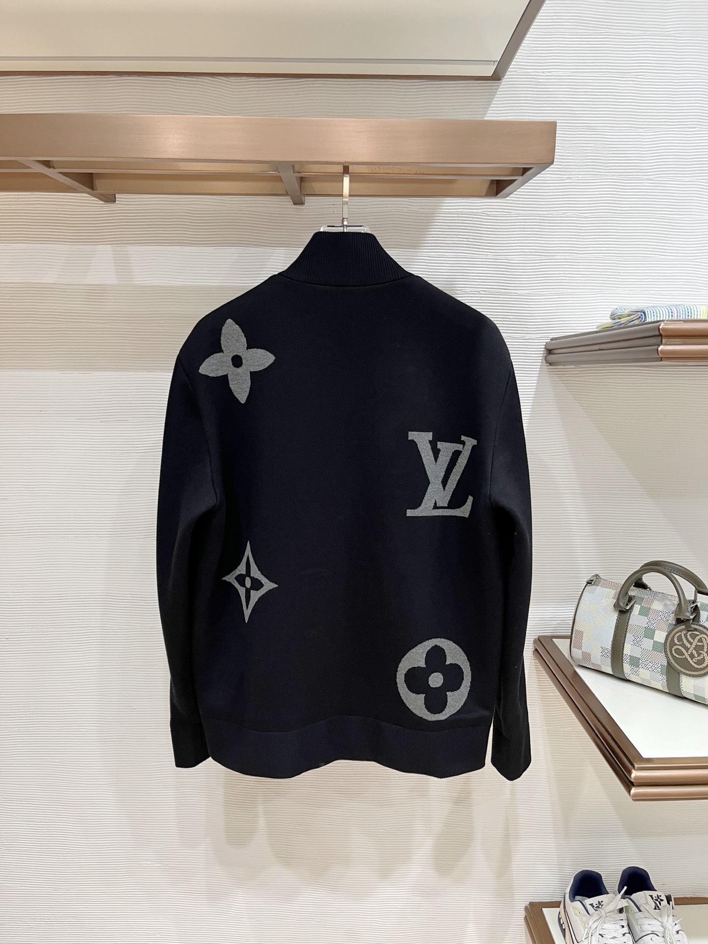 ルイ・ヴィトン「Louis Vuitton」ルイ・ヴィトン モノグラム ニット スタンドカラージャケット / メンズアウター