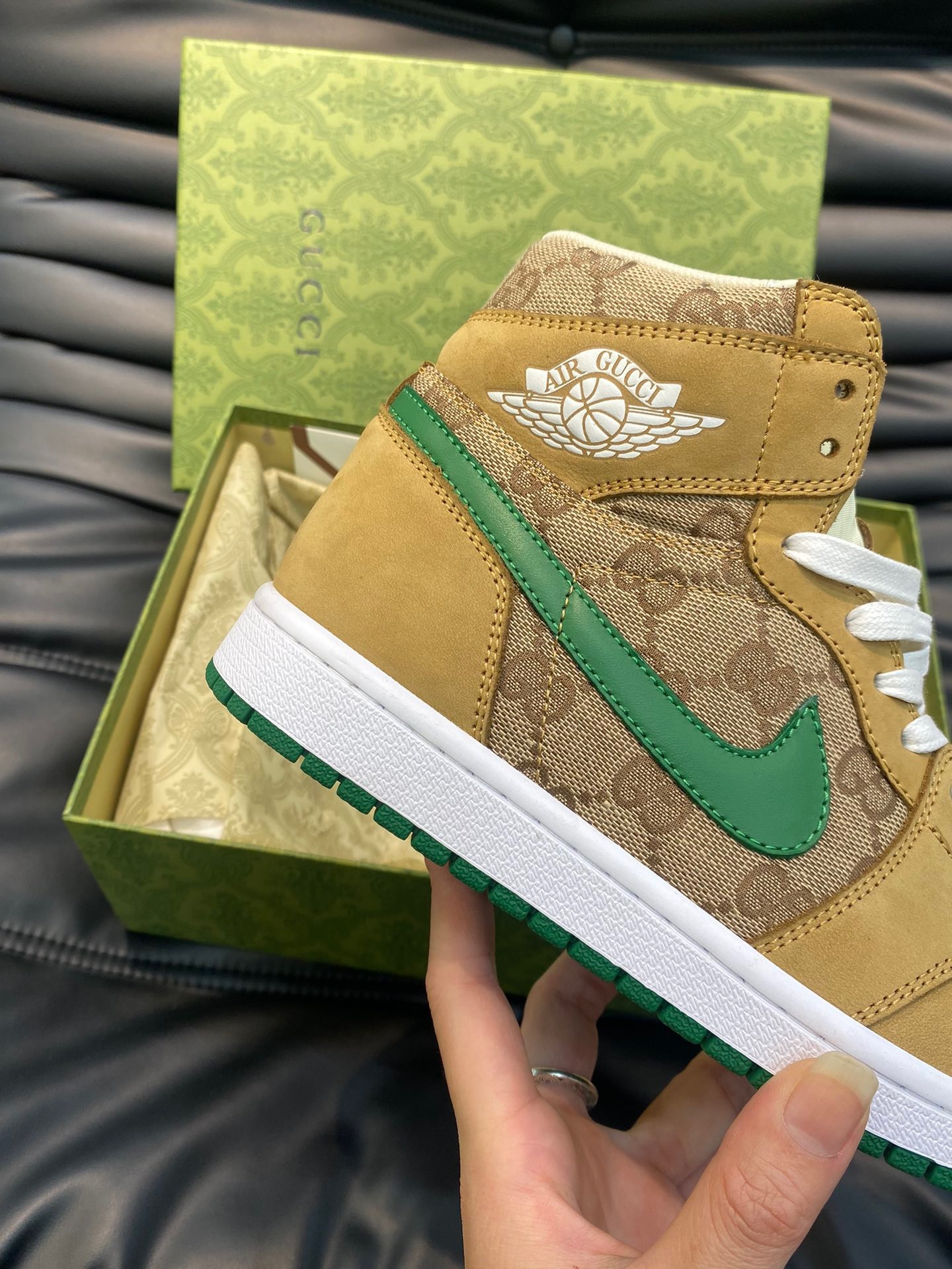 「コラボモデル」Gucci x Nike コラボレーション ハイカットスニーカー-ISETAN PRESTIGE CURATED