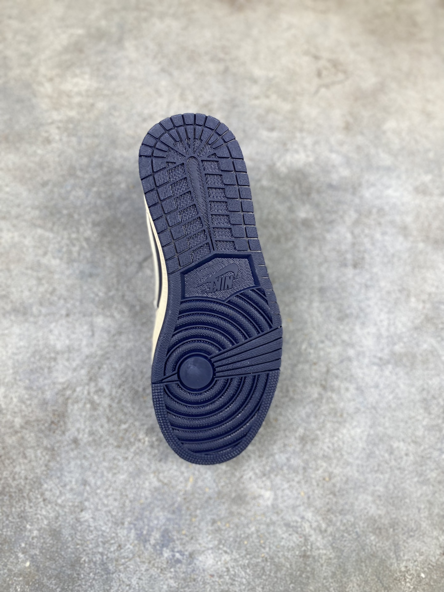 ナイキ「Nike」NIKEク ロー カジュアルスニーカー