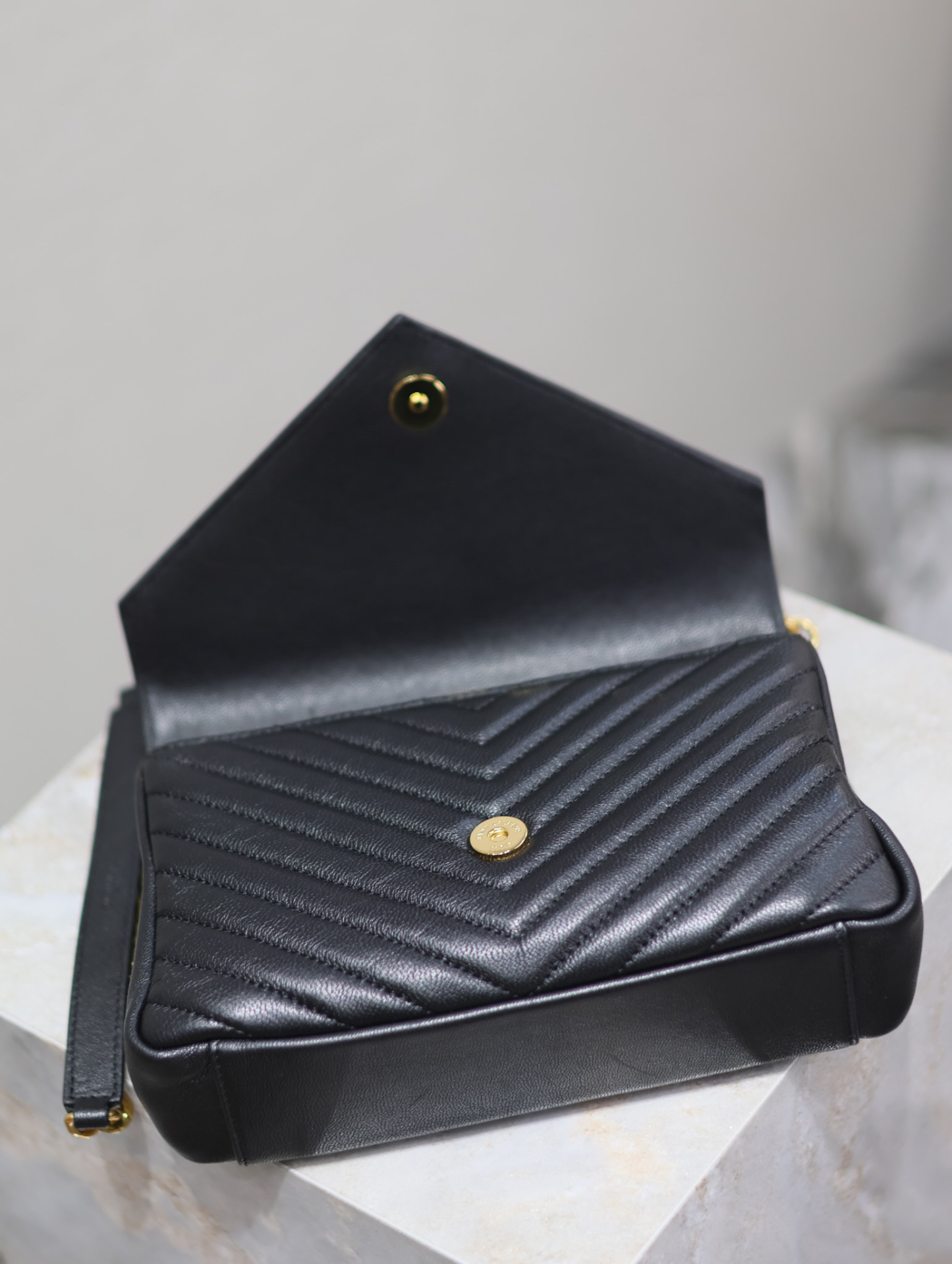 サンローラン「Saint Laurent」メッセンジャーバッグ