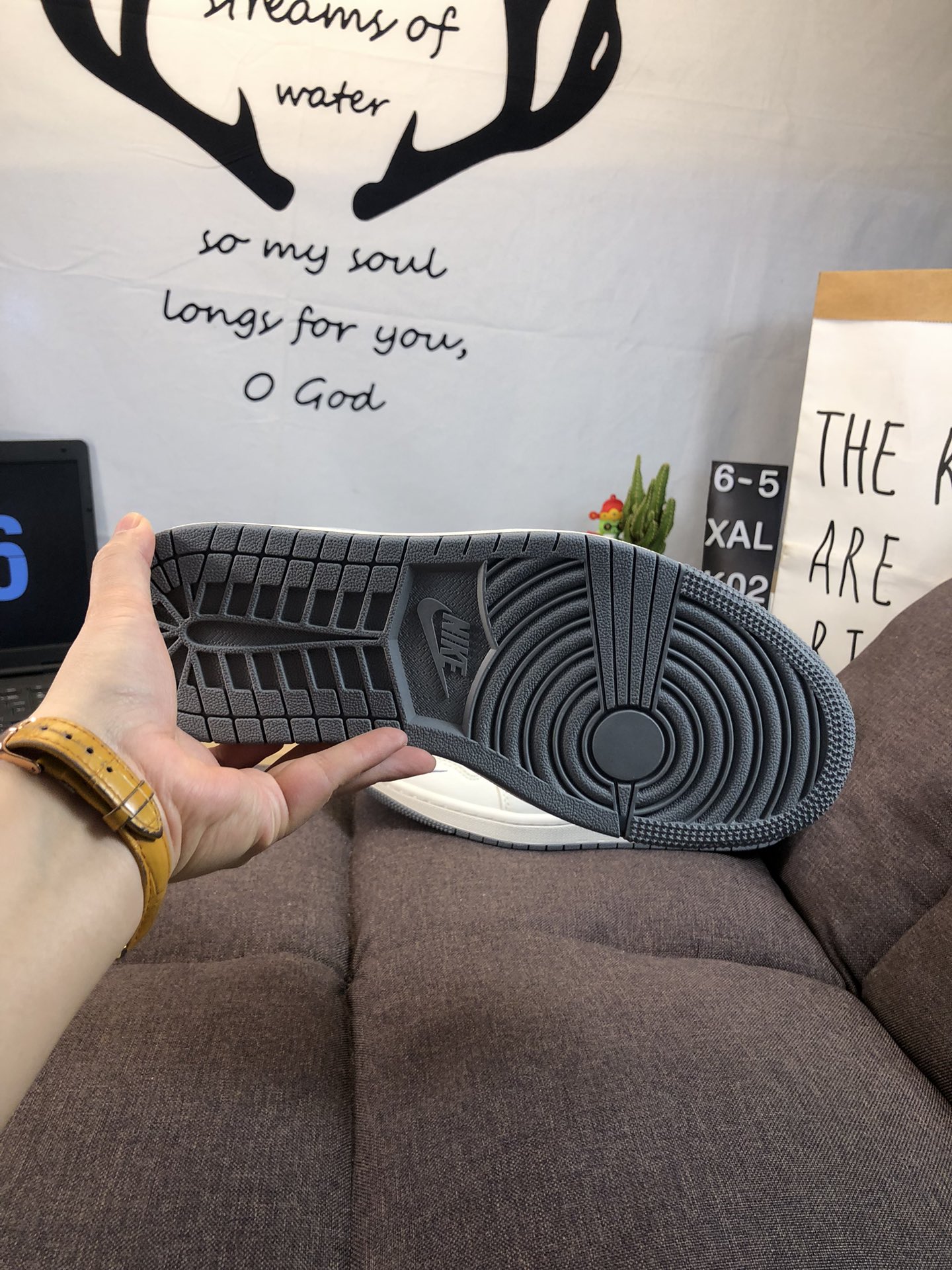ナイキ「Nike」ク ロー カジュアルスニーカー