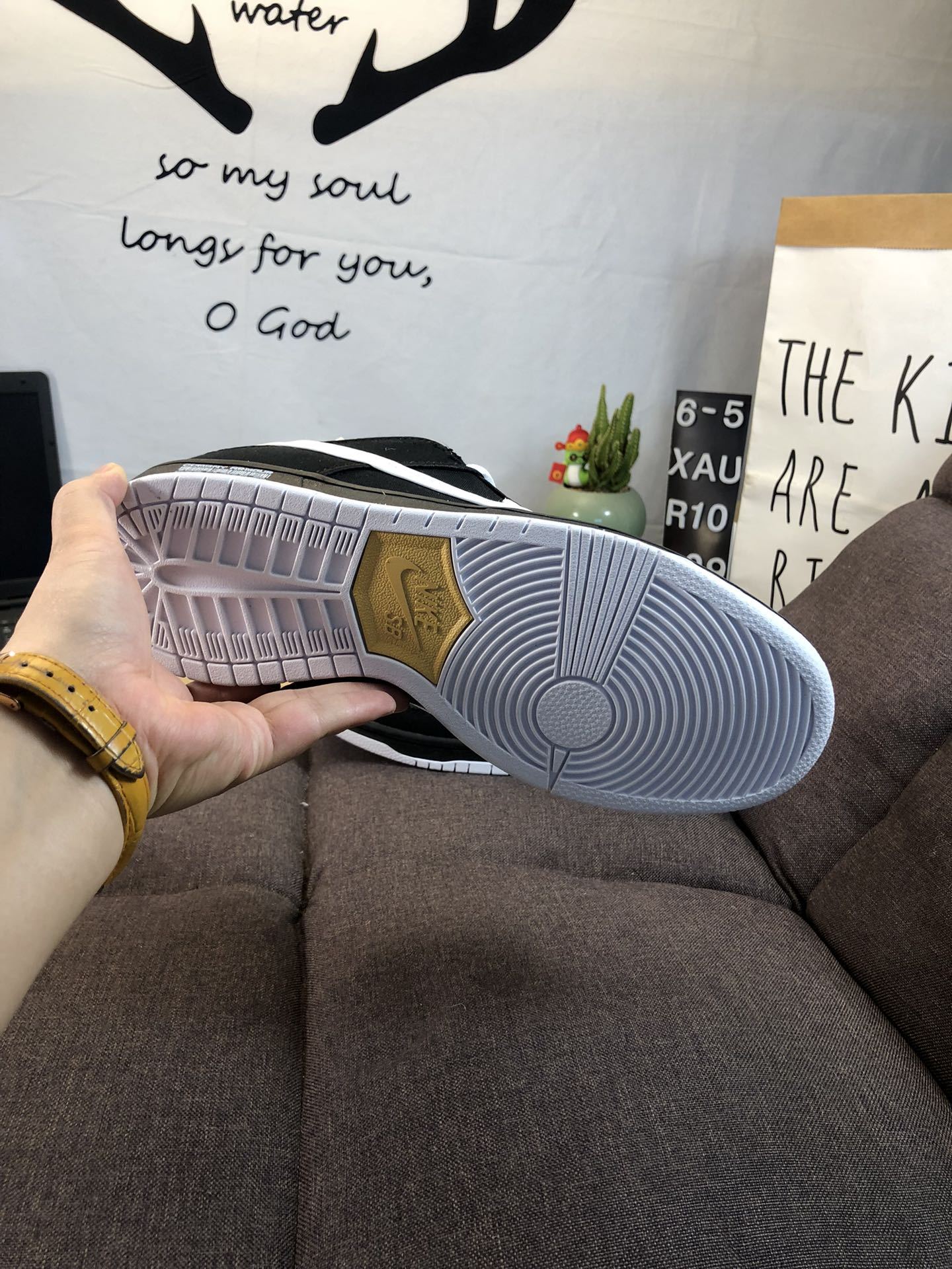 ナイキ「Nike」ク ロー カジュアルスニーカー